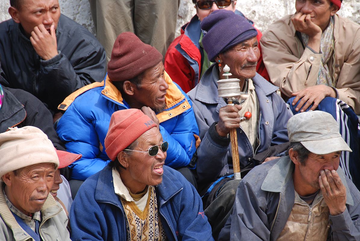 Mustang Lo Manthang Tiji Festival Day 2 01-3 Men On The Left Side Of the Square
